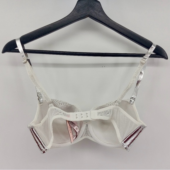 Victoria's Secret Dream Angels White Lace Line Demi Silver Straps 34C - Picture 2 of 6